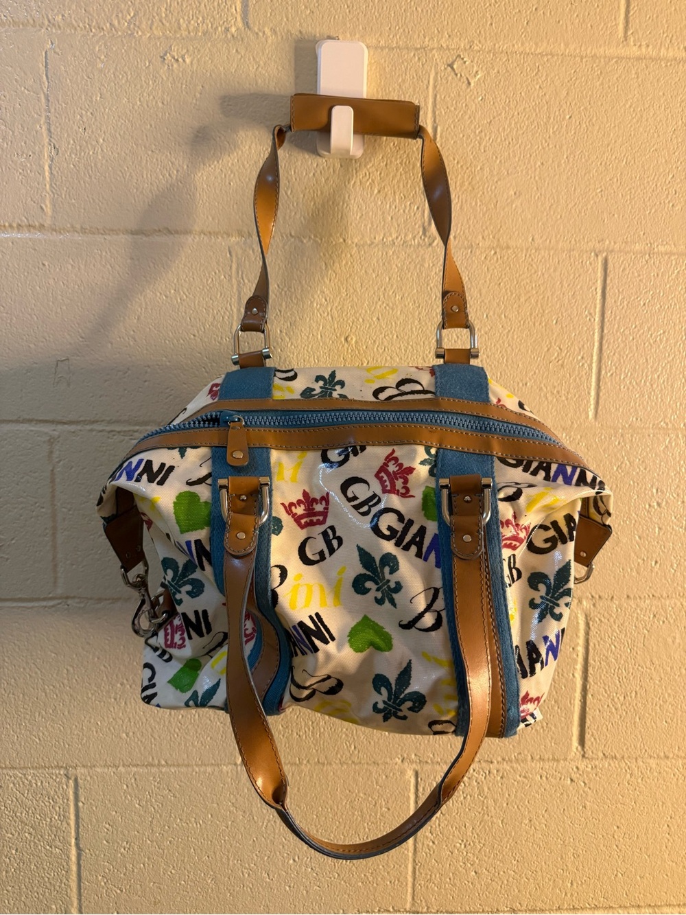 Gianni Bini White Multicolor Logo Tote with Tan Trim and Blue Accents